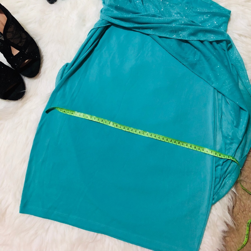 Dress - Picture 5 of 8